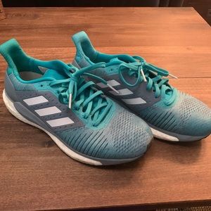 Women’s size 9 Adidas Solar Glide